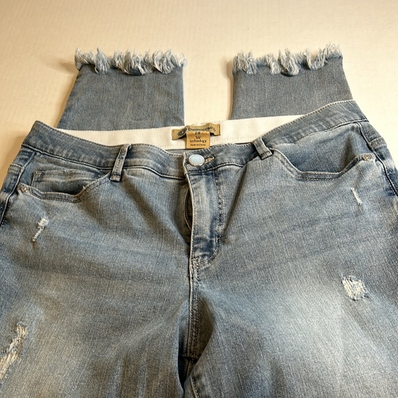 3/$25 Democracy Ab Tech Distressed Strt Leg Destroyed Hem Lt Denim Jean sz14 - Picture 16 of 16